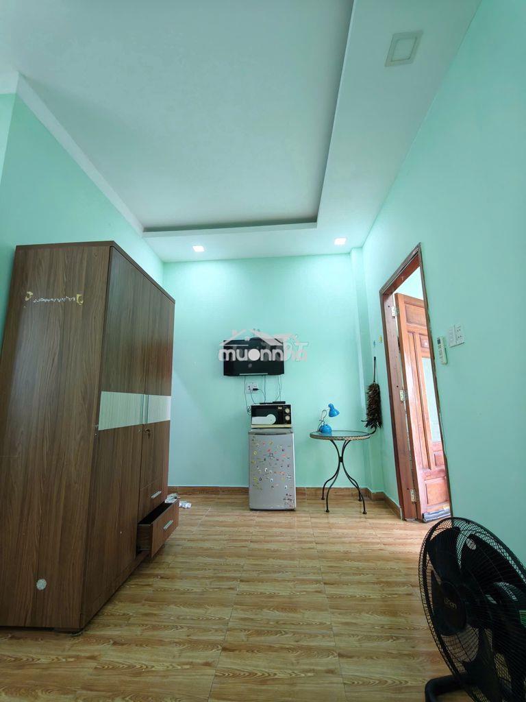 Cho nữ thuê phòng trọ khu vực q1 - 3