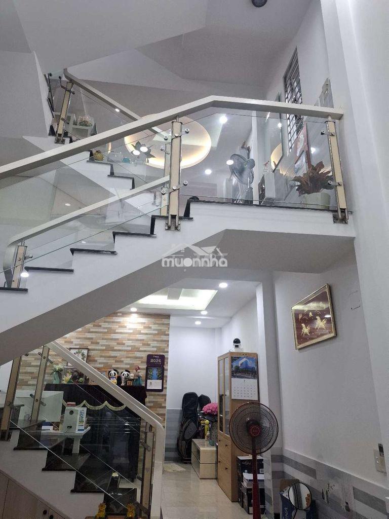 🏤 Nhà đẹp 5 tầng 44 m²hẻm xe hơi đ.thích quảng đức phú nhuận.tl 9,2.tỷ - 2