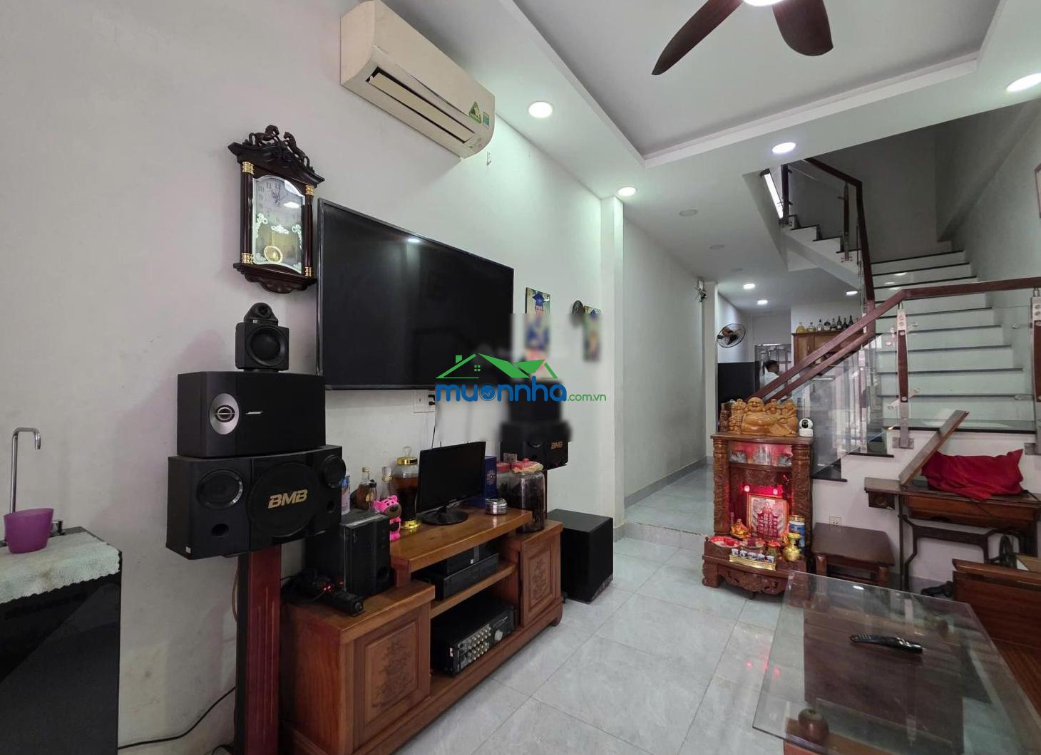Bán nhà quận 7 - huỳnh tấn phát - kế bên phú mỹ hưng - nhà 3 tầng - hẻm xe hơi - 4phòngngủ 4tỷ nhỉn - 2