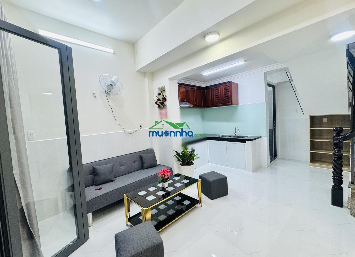 Hàng hiếm, oto tới nhà, 3 tầng (4.5 x 7m) (4pn) có sân thượng - rất gần mặt tiền phan văn trị