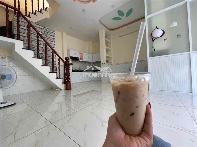 Chính chủ cho thuê nhà mai hắc đế q8 3pn 2wc