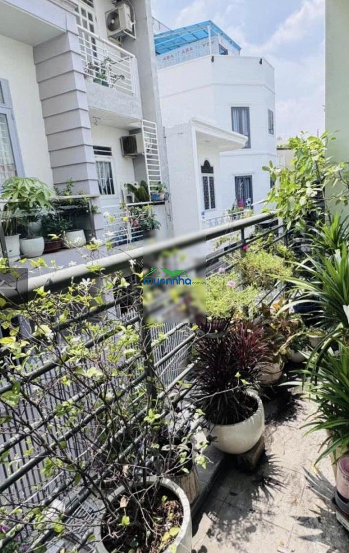 Bán nhà hẻm 4m, cách mặt tiền 30m, đường rạch bùng binh quận 3, dt: 4.2x12m, 2 tầng, chỉ: 7.8 tỷ - 2