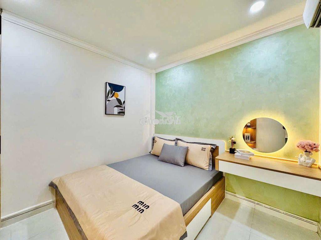 Nhỉnh 5 tỷ có nhà 2 tầng mới đẹp đủ nội thất 70m2 gần làng đại học - 4