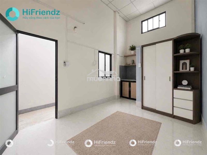 Studio mới xây sau lưng đại học luật cs2, gigamall