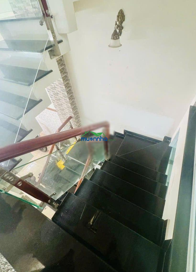 Hẻm xe tải 8m- gần chung cư phúc yên- phan huy ích- phạm văn bạch - 5 tầng- 72m- 5pn- 5wc- 8.3 ty.