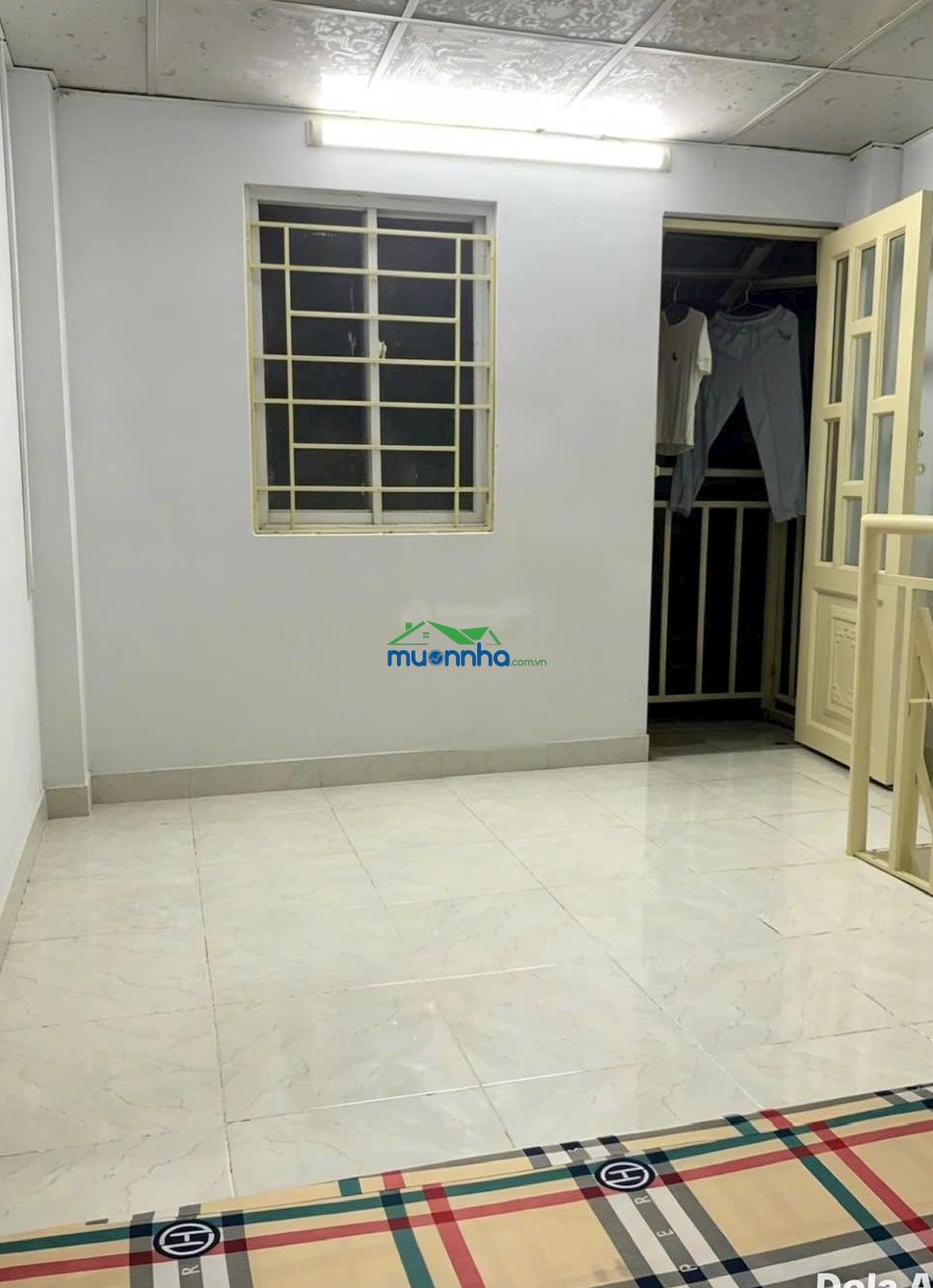 Tôi bán nhà 30 m2 sd, 1 trệt, 1 lầu, tuyệt đẹp, quận 7, giá: 849 triệu