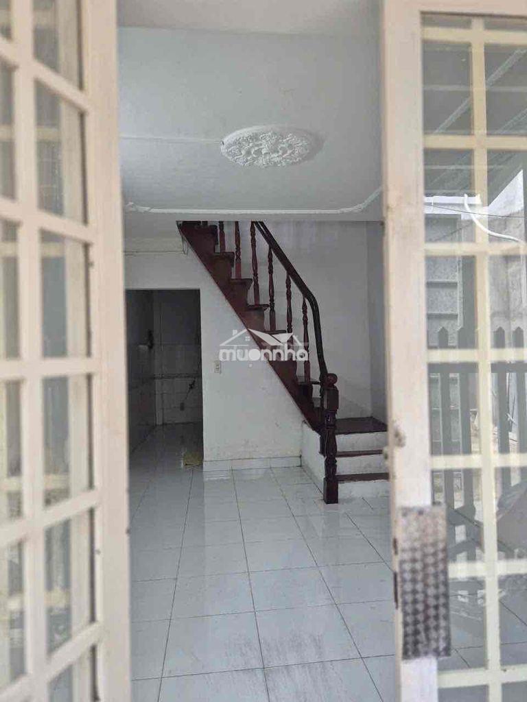 Cho thuê nhà 6,5tr 2pn hẻm 417 quang trung p10 - 2