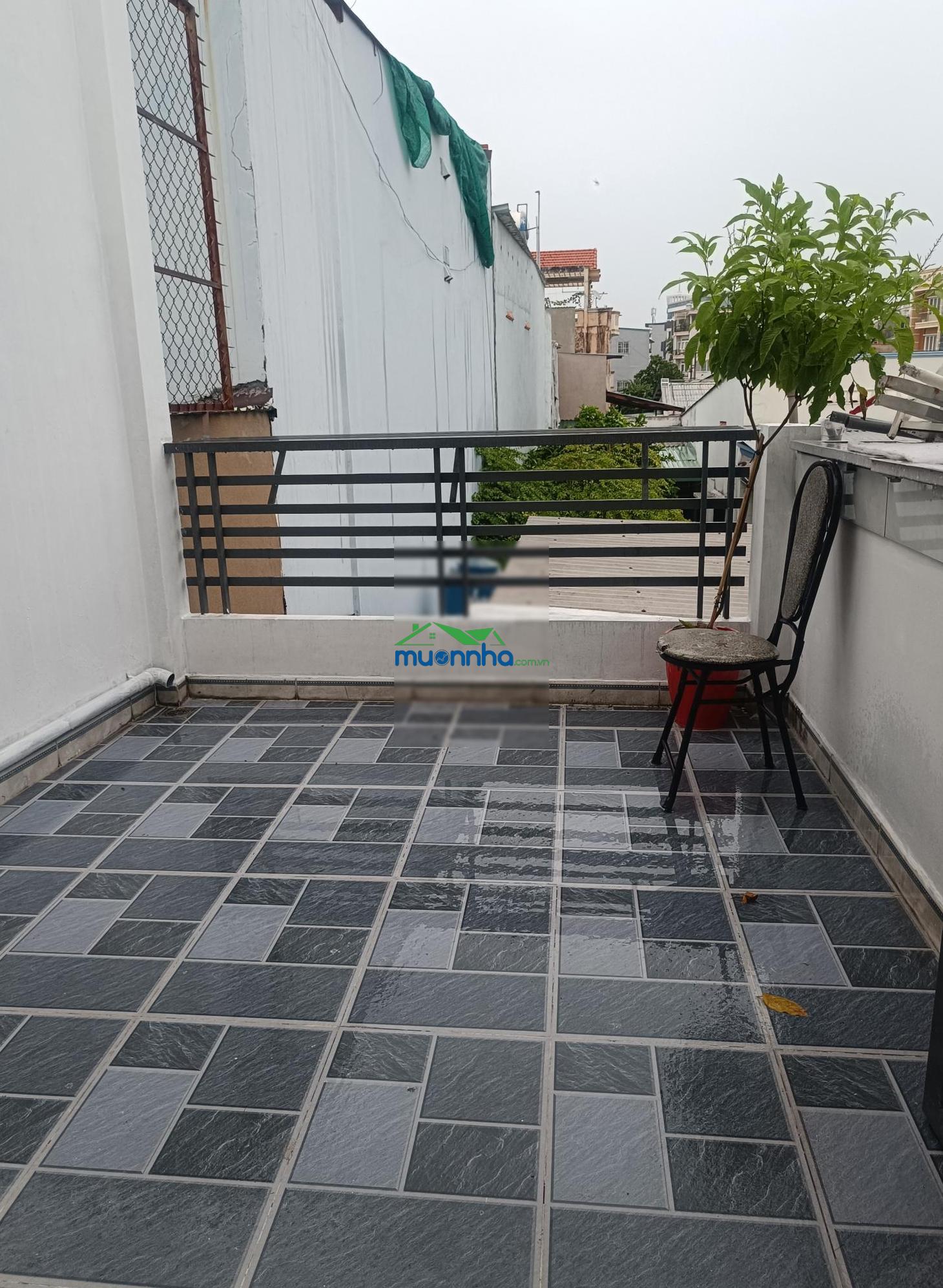 Dtsd lên đến 160m2, ngôi nhà này có đủ không gian sinh hoạt cho người già và trẻ nhỏ - 3