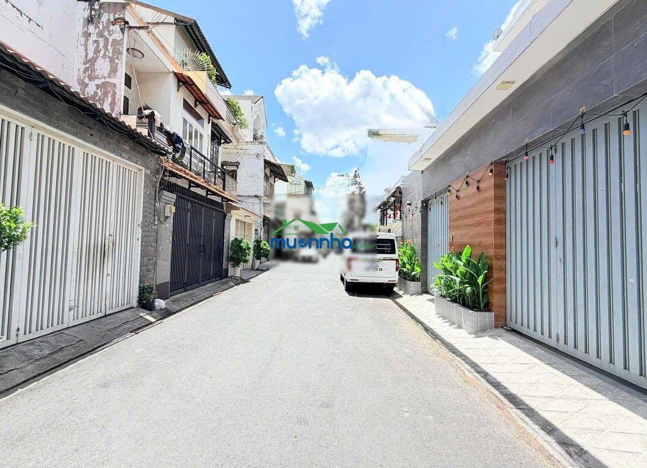 Hẻm 8m đường vườn lài, 1 trệt 1 lầu cách lũy bán bích 100m - giá 5.6 tỷ tl