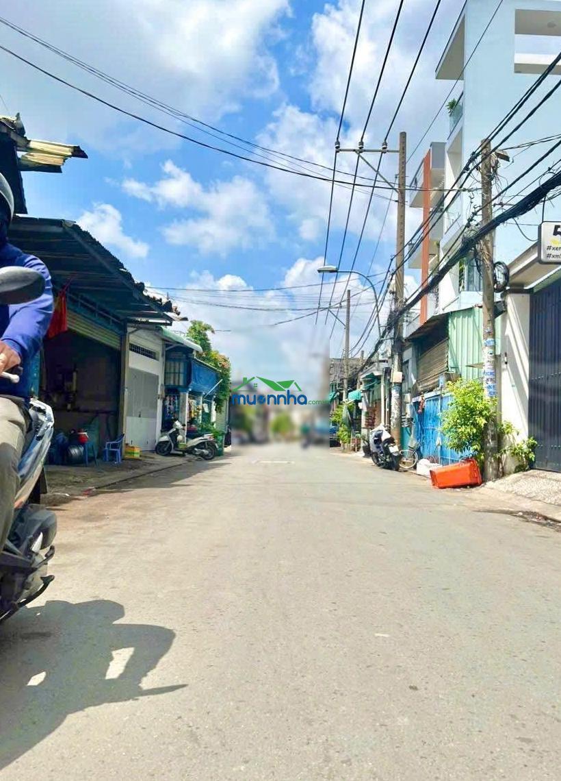 Vị trí vàng bình tân: nhà 4x19m đường 10m xe tải tránh, tiện mở văn phòng