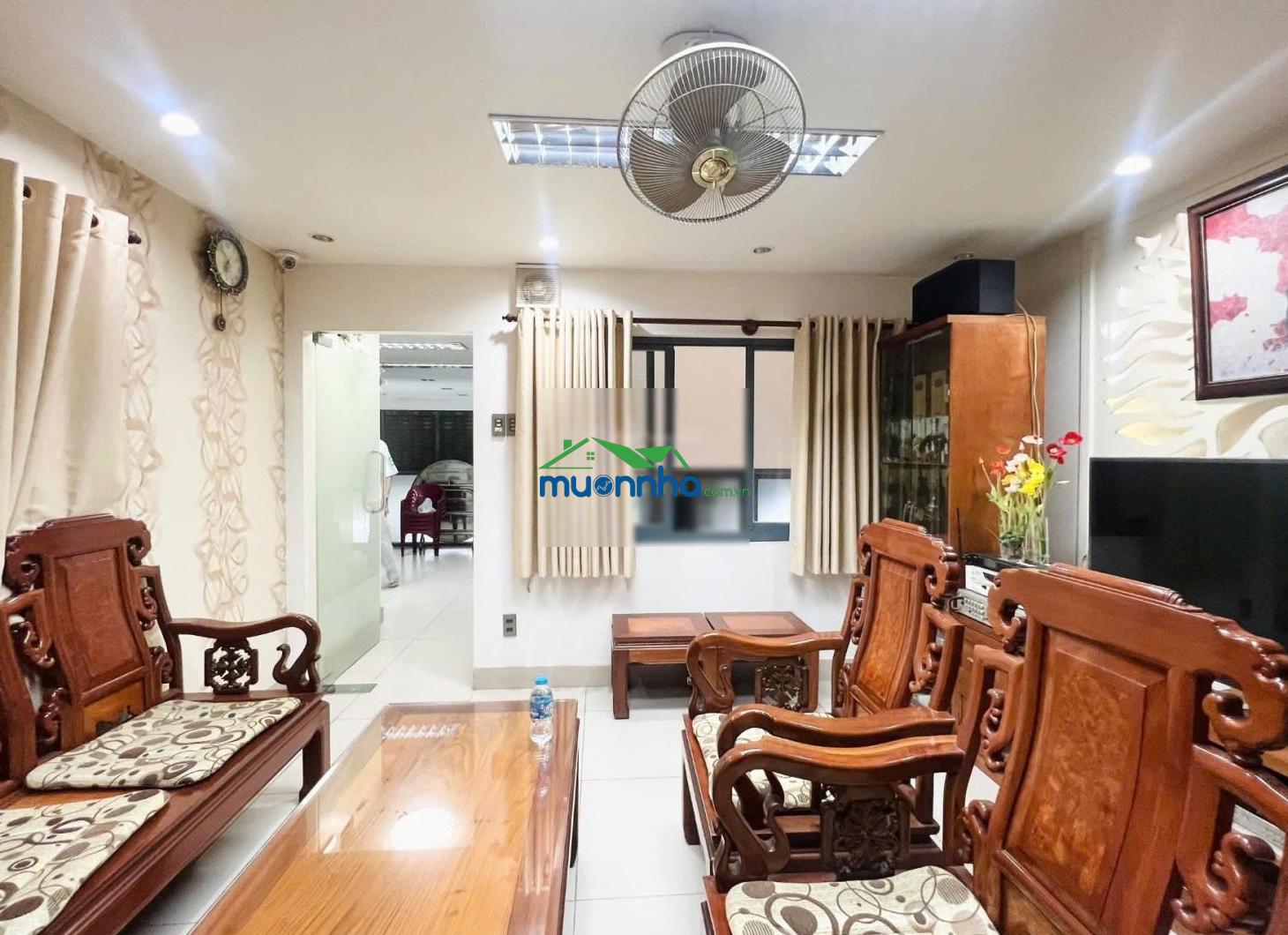 P. đức nhuận - hẻm nhựa 6m có lề - gần mặt tiền - garage 2 xe hơi - 6.8x12 - 5 tầng - có thang máy