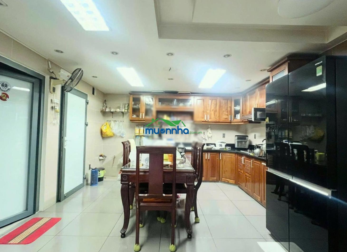 P. đức nhuận - hẻm nhựa 6m có lề - gần mặt tiền - garage 2 xe hơi - 6.8x12 - 5 tầng - có thang máy - 3