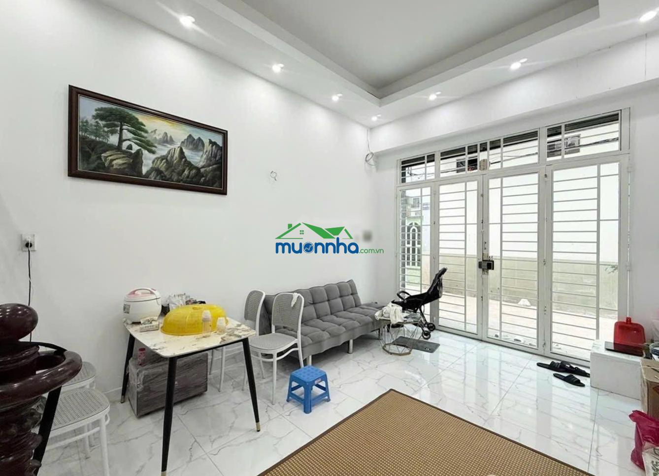Lý thái tổ - quận 10 - 3pn - sổ vuông - nở hậu - giá giảm còn 6tỷ5 (bớt lộc) diện tích 30m (3.5m)