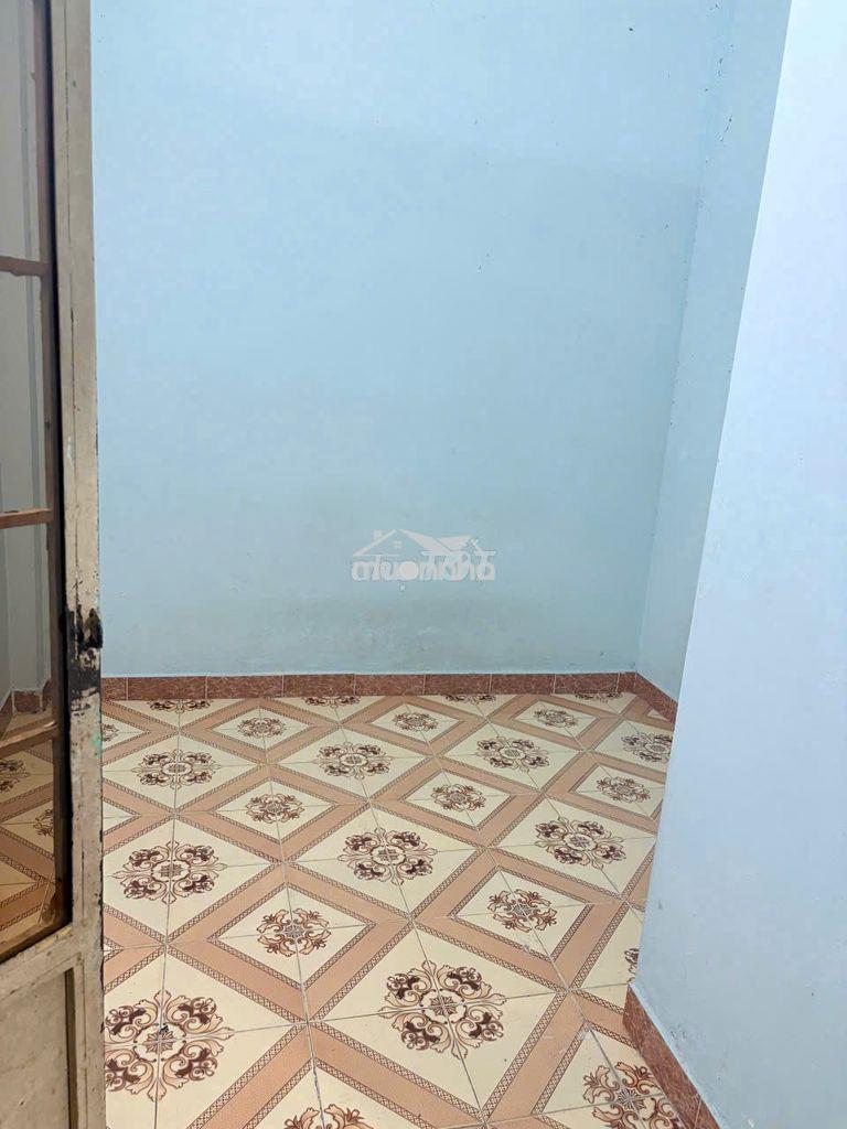 Cần cho nữ thuê phòng giá rẻ quận 6 diện tích 12m2 - 2