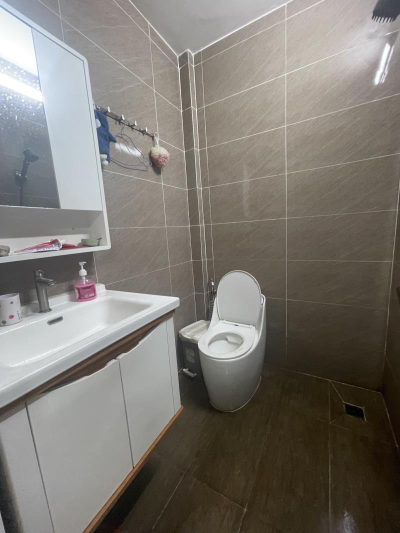 Nhà mặt tiền nguyễn trãi, giá rất hợp lý. kinh doanh cho thuê rất tốt. - 2