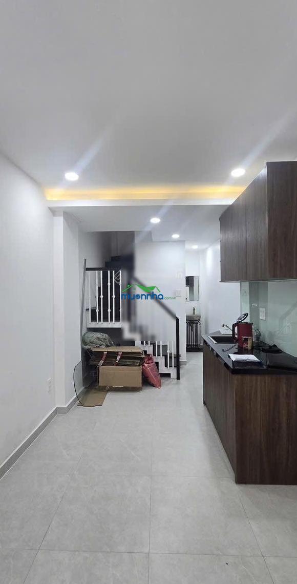Quận 3, hẻm 1 sẹc cách mặt tiền 20m - đường cmt8 - 3 tầng - 2pn, 3wc, 4.x tỷ - 2
