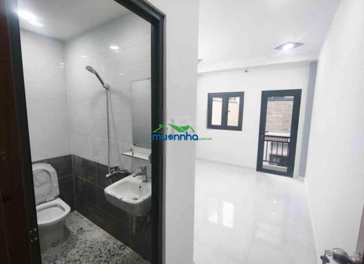 Nhà mới 3 tầng lạc long quân, 2pn, nhỉnh 3 tỷ - 4