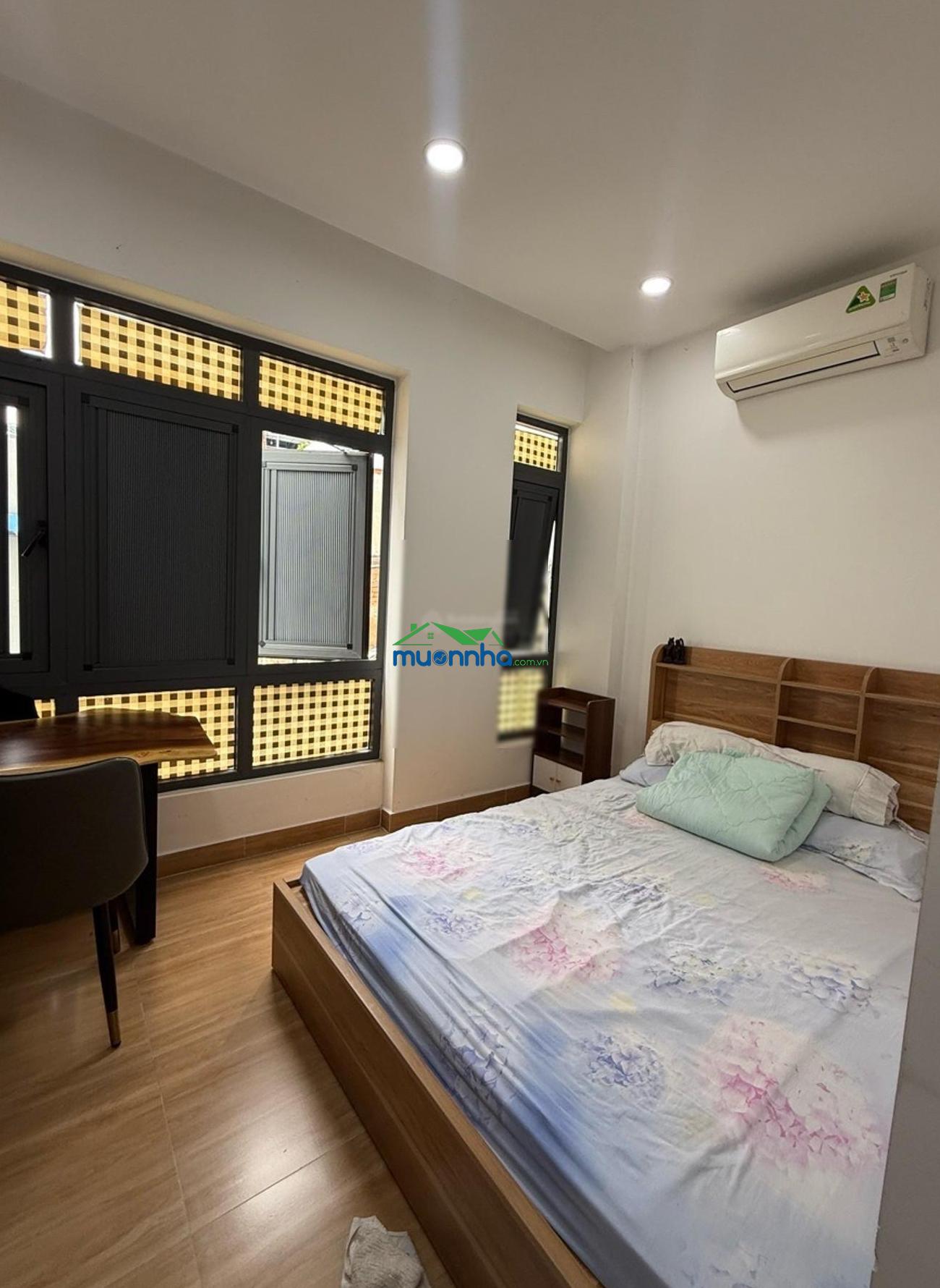 Hot, bán gấp nhà mới đẹp 4 tầng ni sư huỳnh liên tân bình, 40m2, hẻm 3,5m chỉ nhỉnh 4 tỷ.