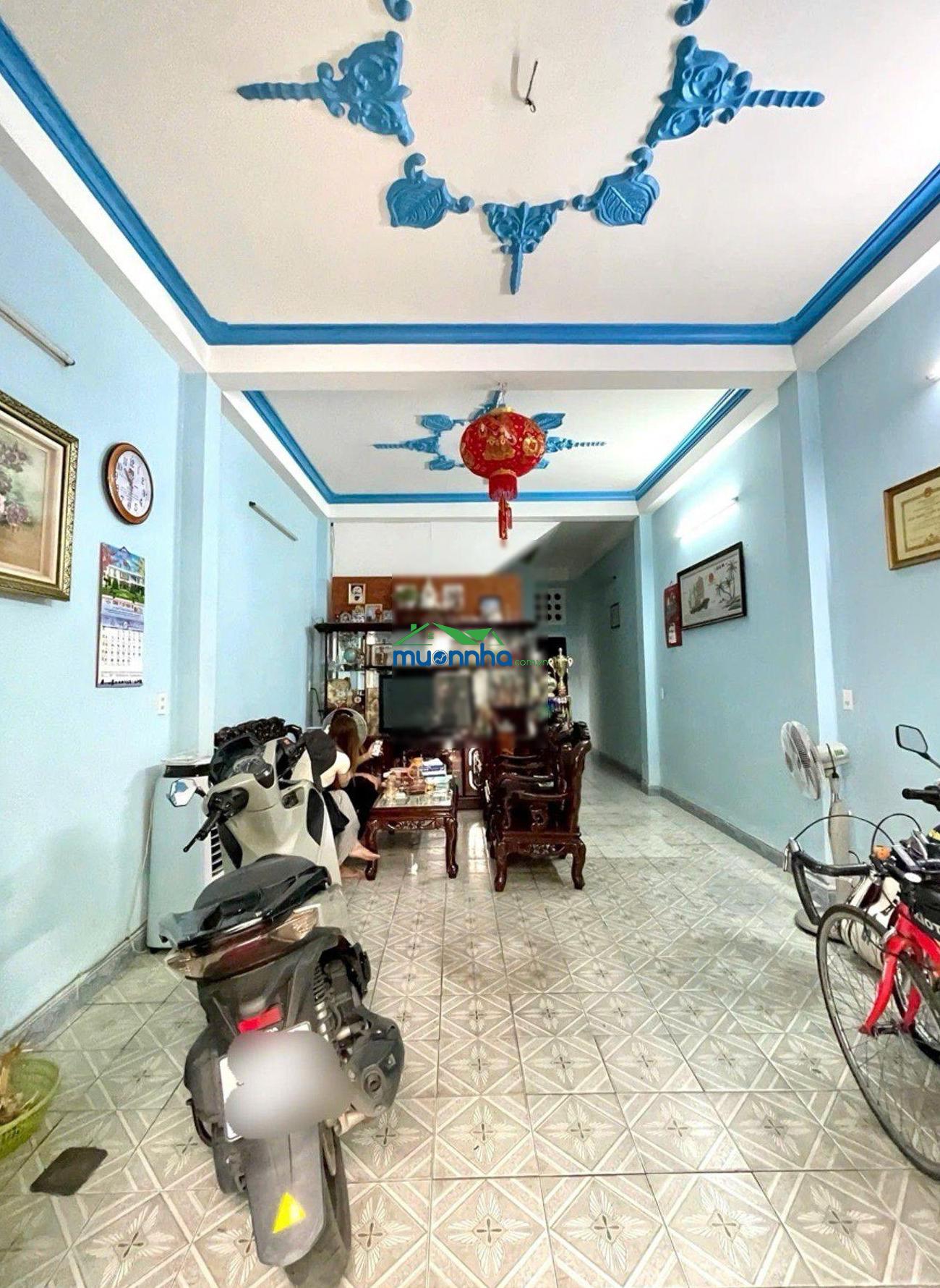 Nhà 3 tầng, hẻm xe tải, phú định, 80m2, 4x20m, hơn 5 tỷ