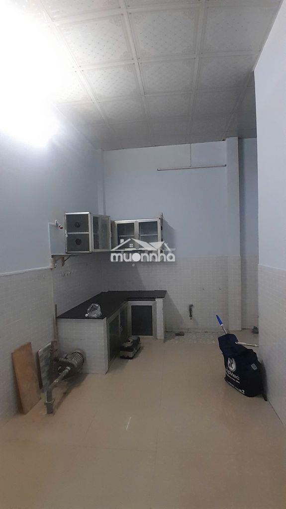 Cho thuê nhà hẻm xe hơi, trưng nữ vương, 100m kế chợ hóc môn - 3