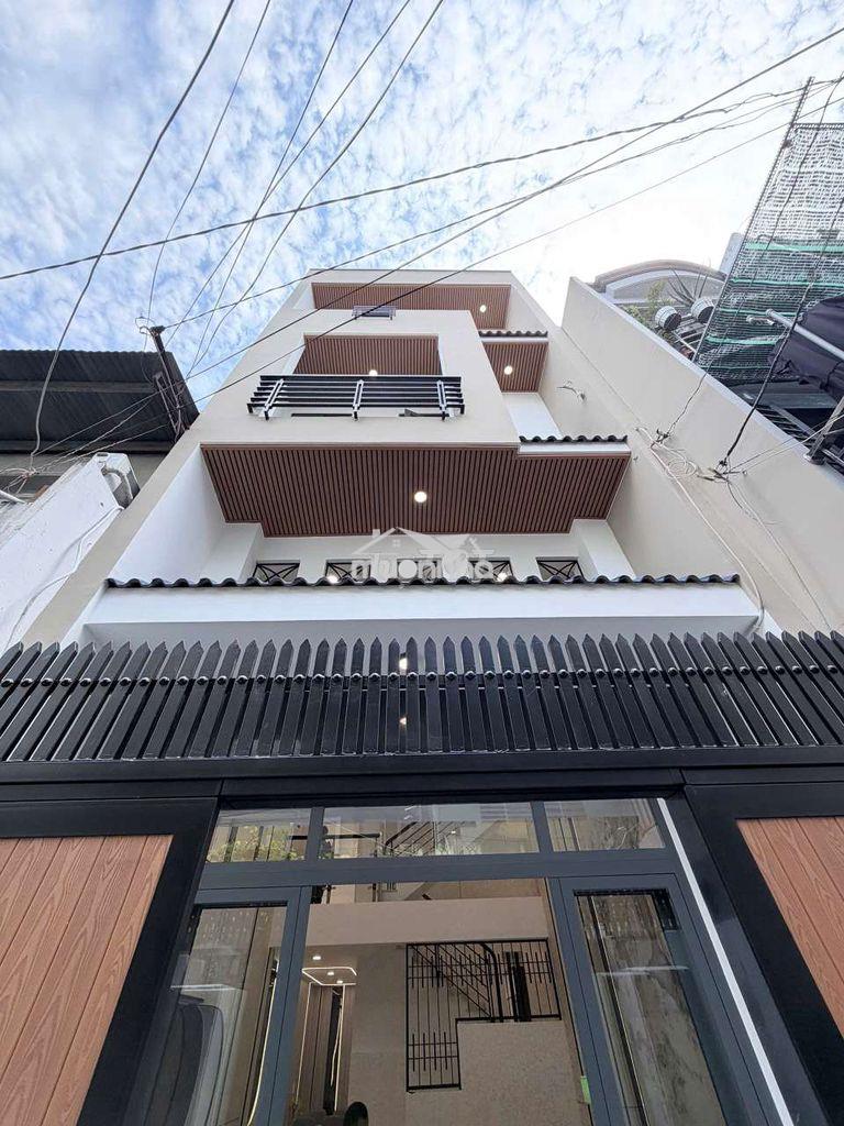 Âu dương lân nhà xây mới - 4,6m × 13m vị trí trung tâm - 2