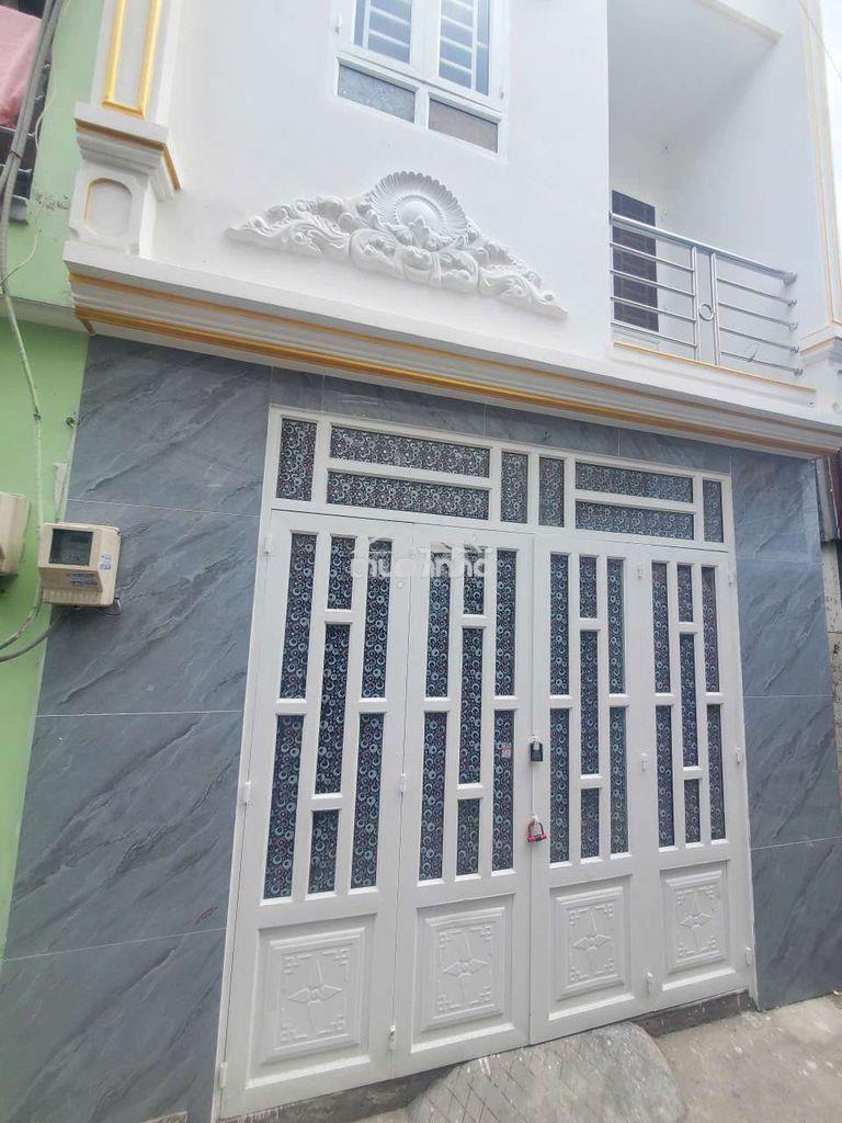 Bán nhà 4 x 10 đúc 1 lầu 2pn 2wc, giá 1 tỷ 680tr thương lượng