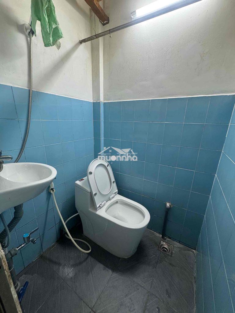 Dãy trọ ngay trung tâm q4 điện nước nhà nước - 4