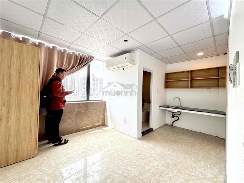 Phòng cửa sổ to kế bên tdt ou nguyễn hữu thọ lotte