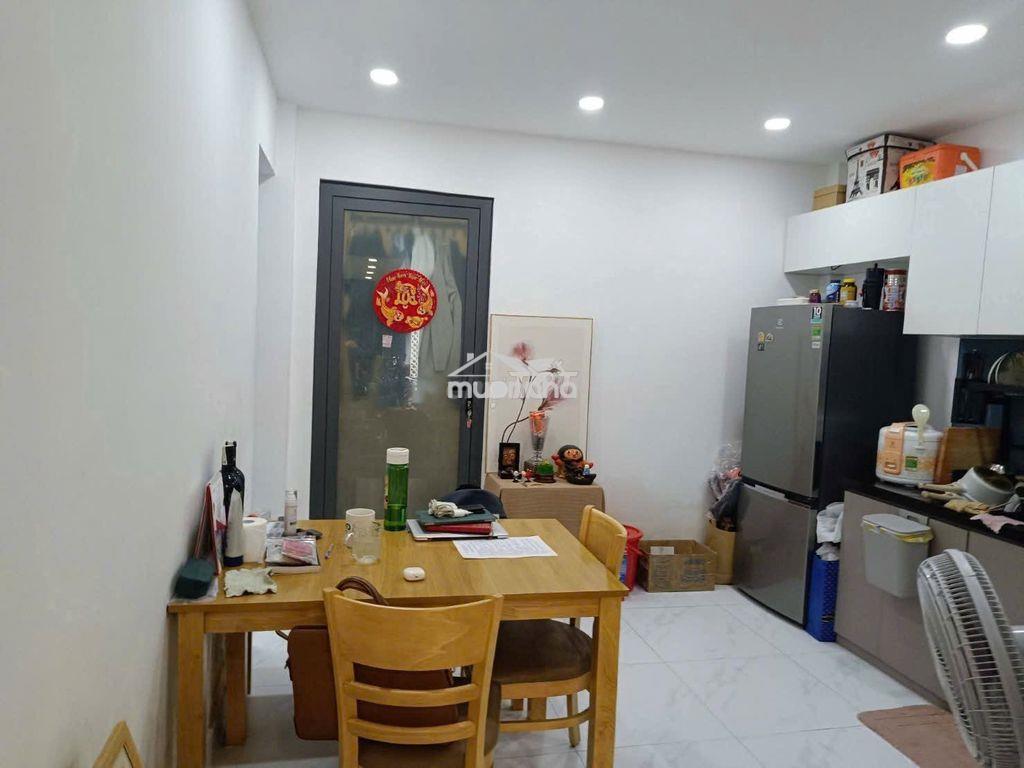 Nhà đẹp phạm thế hiển - hẻm thông - 2tầng 3pn - 64m2 - nở hậu - hơn5tỷ - 3