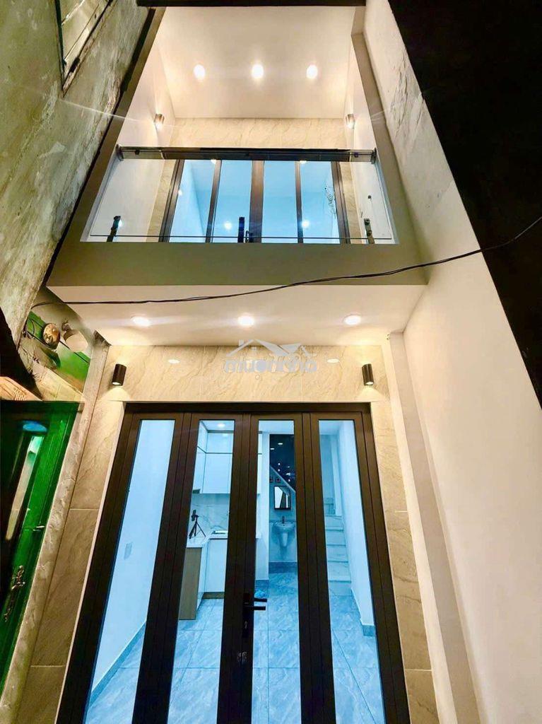 Nhà 1 lầu + lửng 15.5m2 gần mặt tiền, ngay trường trần văn ơn