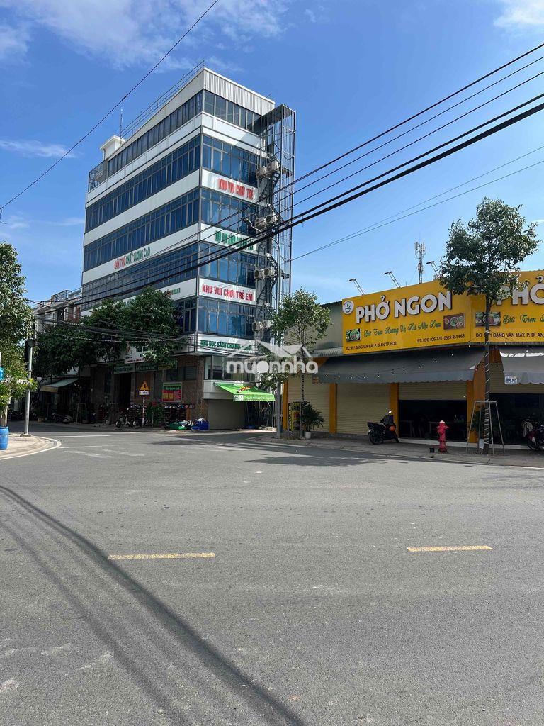 Cần sang quán phở vị trí 3 mặt tiền đường lớn. sát trường học c1, c2 - 2
