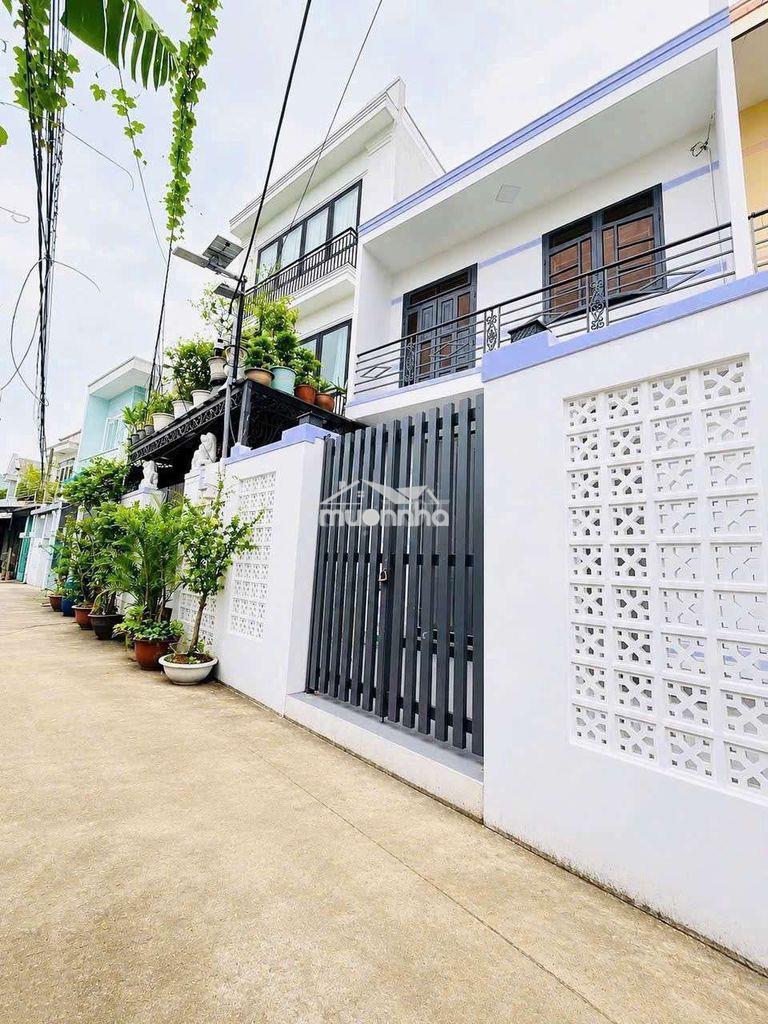 Sổ hồng nhà mới sát bên chợ bà điểm kdc