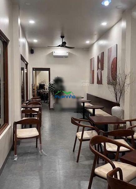 10 tỷ - dt 130m2 (6 x 22m). - có 3pn, 3wc - sổ hồng riêng. - doanh thu 50tr tháng - linh xuân