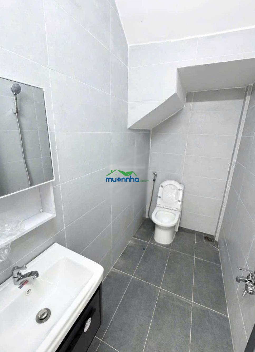 Bán gấp nhà riêng 100m2, 3pn, 3wc tại lê đình cẩn, p10, q8, hcm, shr giá full 970tr