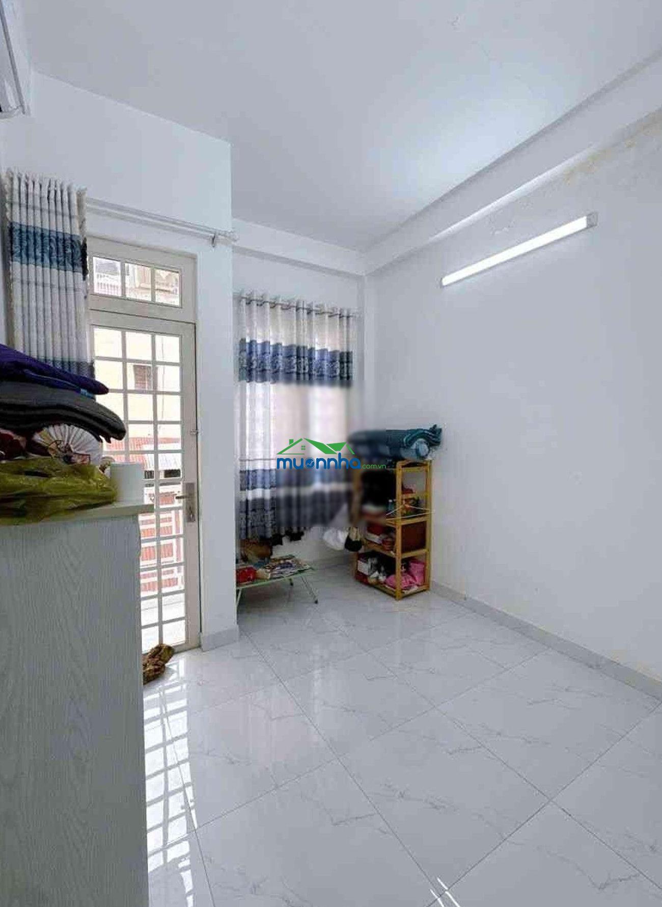 Nhà mới 4 tầng btct sát mặt tiền nguyễn thị nhỏ quận 5 nhỉnh 6 tỷ diện tích: (3.1x10m).