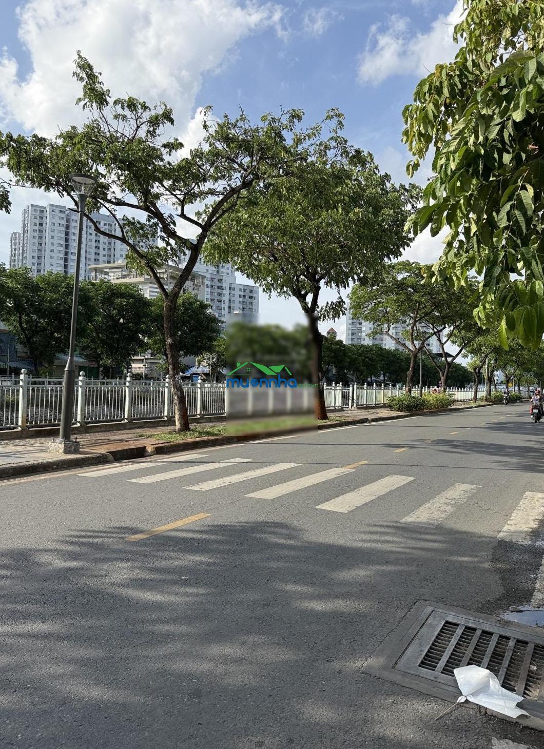 Nhà bán đường lò gốm. 44m. 2 tầng 2pn. hẻm ba gác. gần mặt tiền. chỉ có 3.27 tỷ - 3