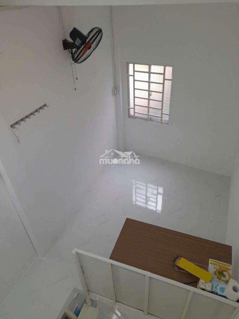 Cho thuê nhà nguyên căn 3x5 2pn 1wc 2 lầu giá 4,5tr - 3