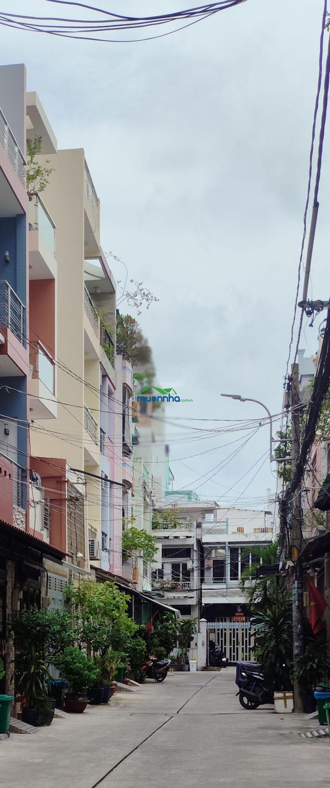 Bán nhà xe buýt đậu cửa. dt 55m2, 3 tầng. chỉ5t. ngay minh phụng - cây gõ - hồng bàng - phú lâm - 2