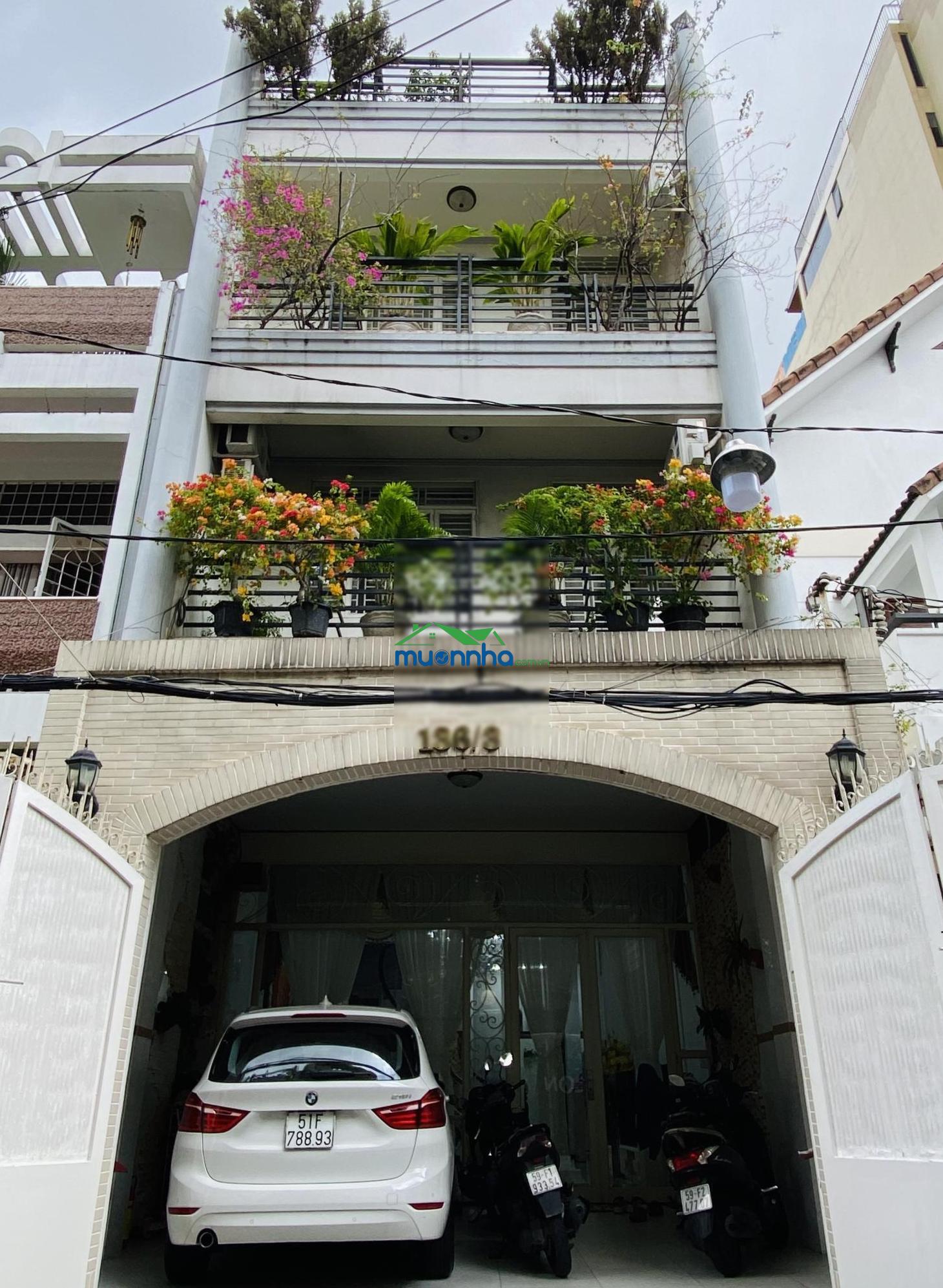 Quận 3 - vườn chuối hẻm rộng đủ 2 ô tô tránh nhau - nhà 4 tầng x 89,5m2 - sân riêng đỗ ô tô + 7 xe