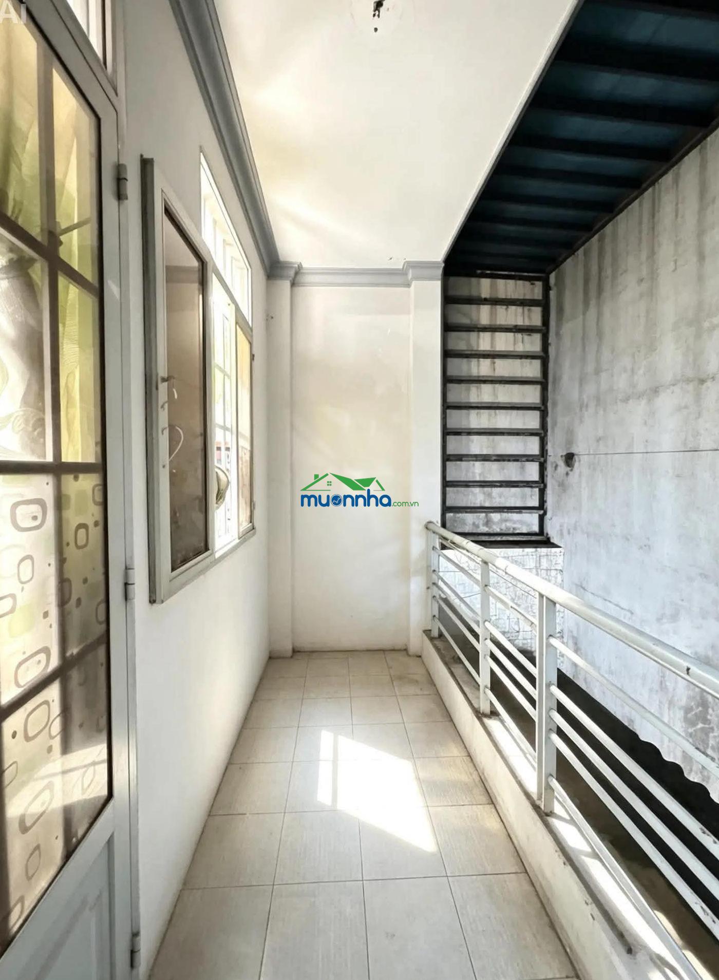 Nhà đẹp nhỉnh 4 tỷ xe hơi tới cửa thới an q.12 - 2 tầng - 3pn -