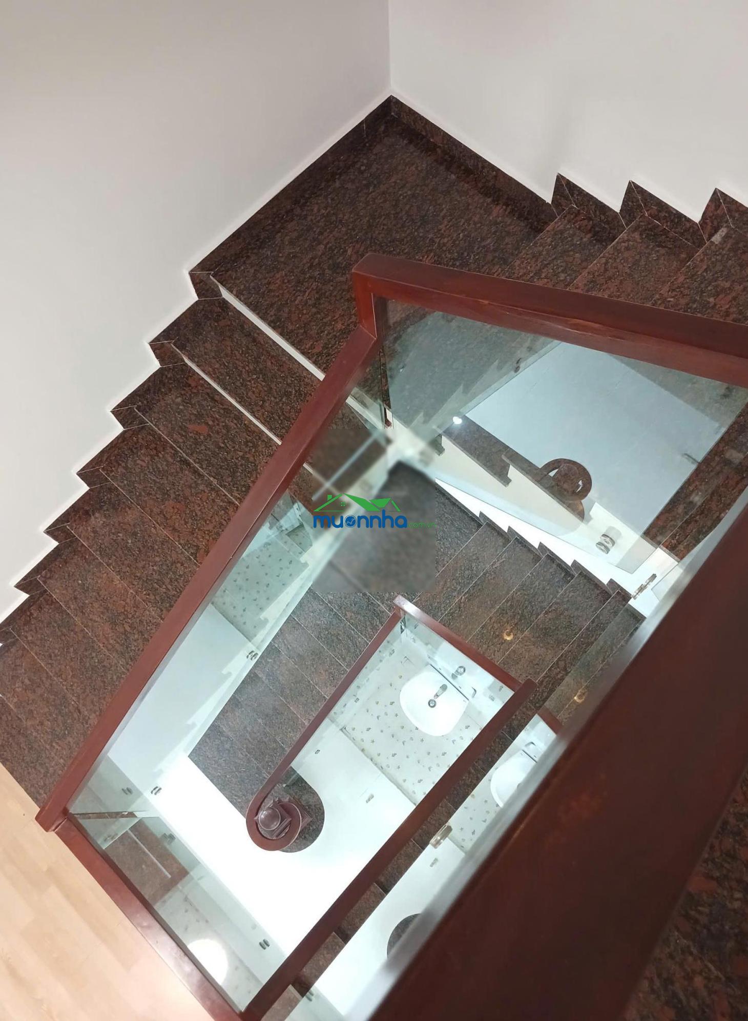 Nhà diện tích lớn (5mx17m, 84m2) - gò dầu - đúc 3.5 tấm _ 4pn, 6wc, giá 7.8 tỷ