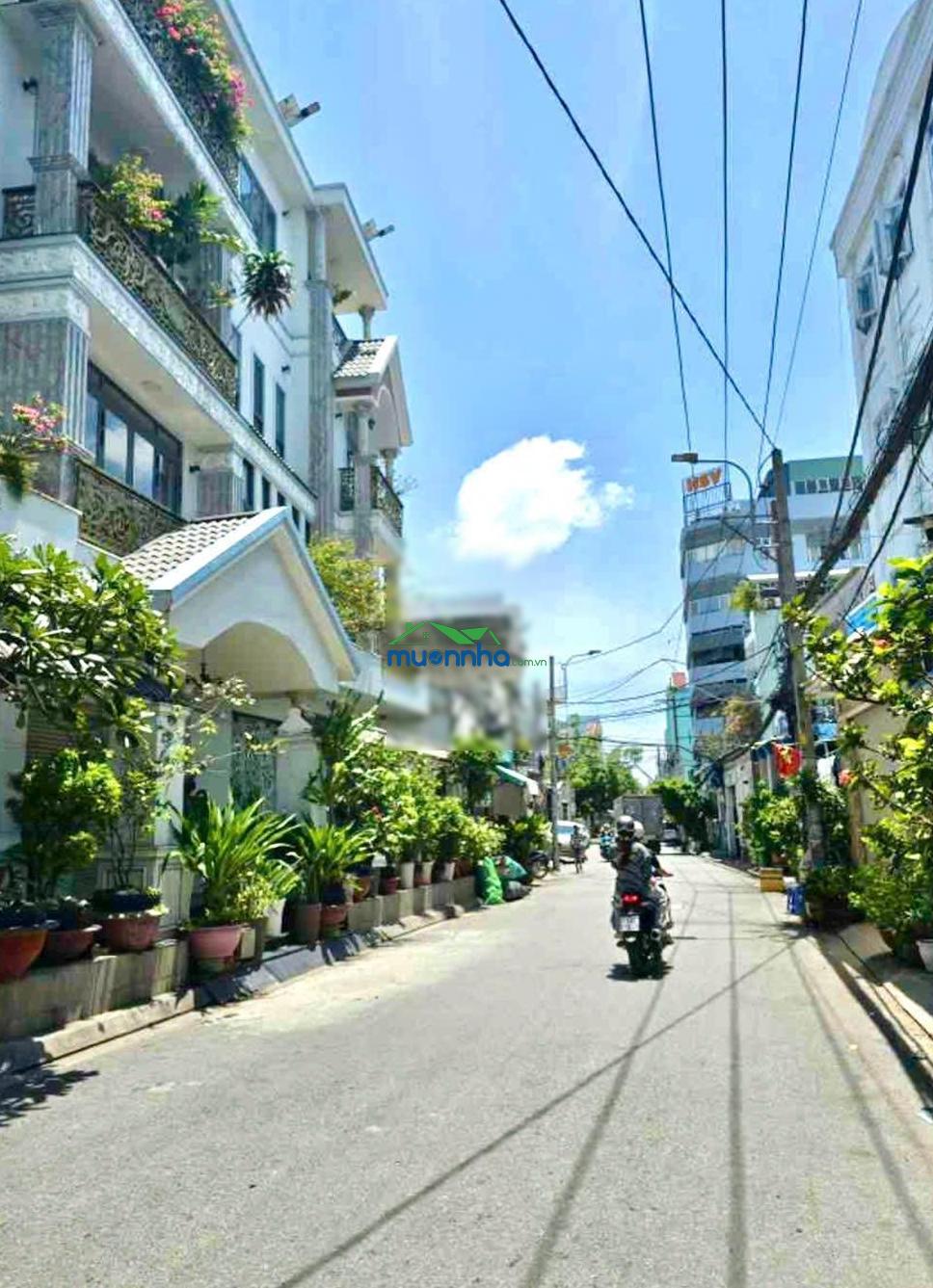 Chỉ 5.3 tỷ - gần tỉnh lộ - gần quận 6 - 4.2m x 19m (82m2) - nhà tiện xây mới - hẻm xe hơi - 2