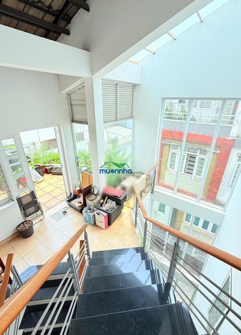 Ngang 7,4m gần mặt tiền phan đình phùng - cầu kiệu. 3 lầu, sổ vuông a4, công nhận 91m2 + sân thượng - 2