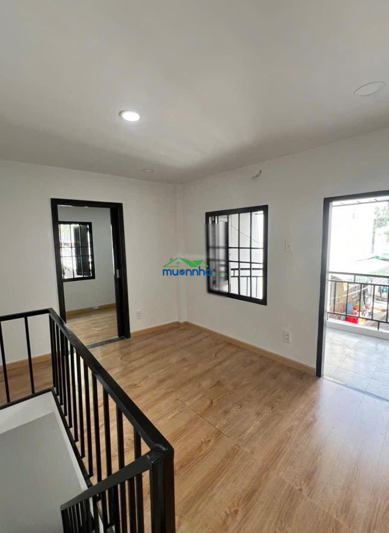 Gần chợ bà chiểu - trung tâm bình thạnh - sát q1 - 20m2 - 2 lầu - 2pn - 4