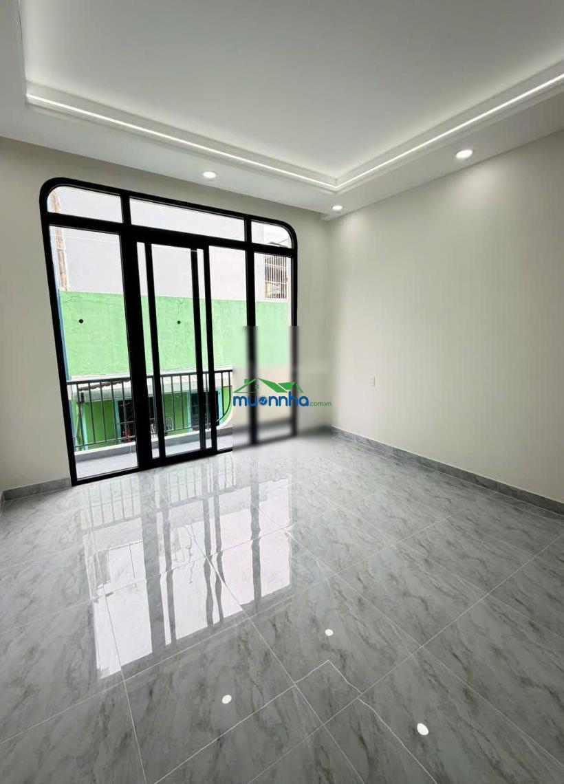 Ô tô đậu cửa lạc long quân, quận 11, gần công viên đầm sen - 3