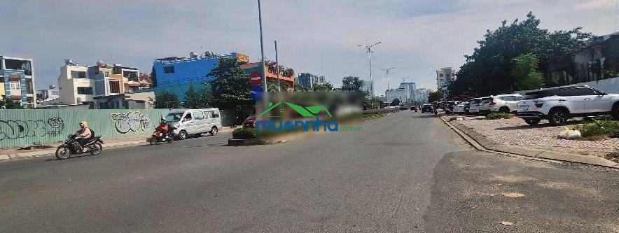 Nhà đẹp sát mt - trần xuân soạn q7 hxh - nhỉnh 6 tỷ - 4.8x9m - 4