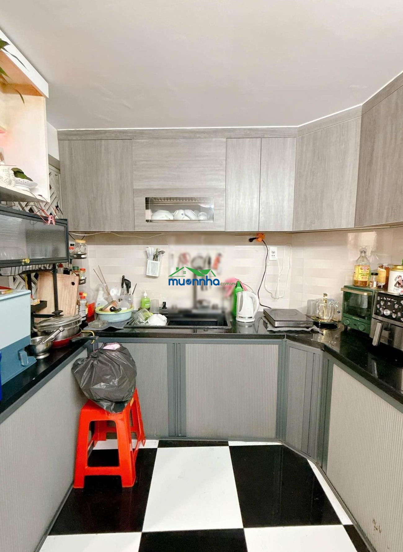 Nhà đẹp sát mt - trần xuân soạn q7 hxh - nhỉnh 6 tỷ - 4.8x9m
