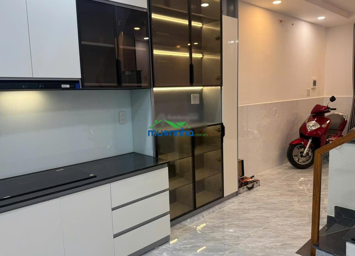 Bán nhà đường 3/2, quận 10 - 4.4 x 9 - 3 tầng - 4 pn - giá 5,9 tỷ tl - tặng full nội thất cao cấp - 4
