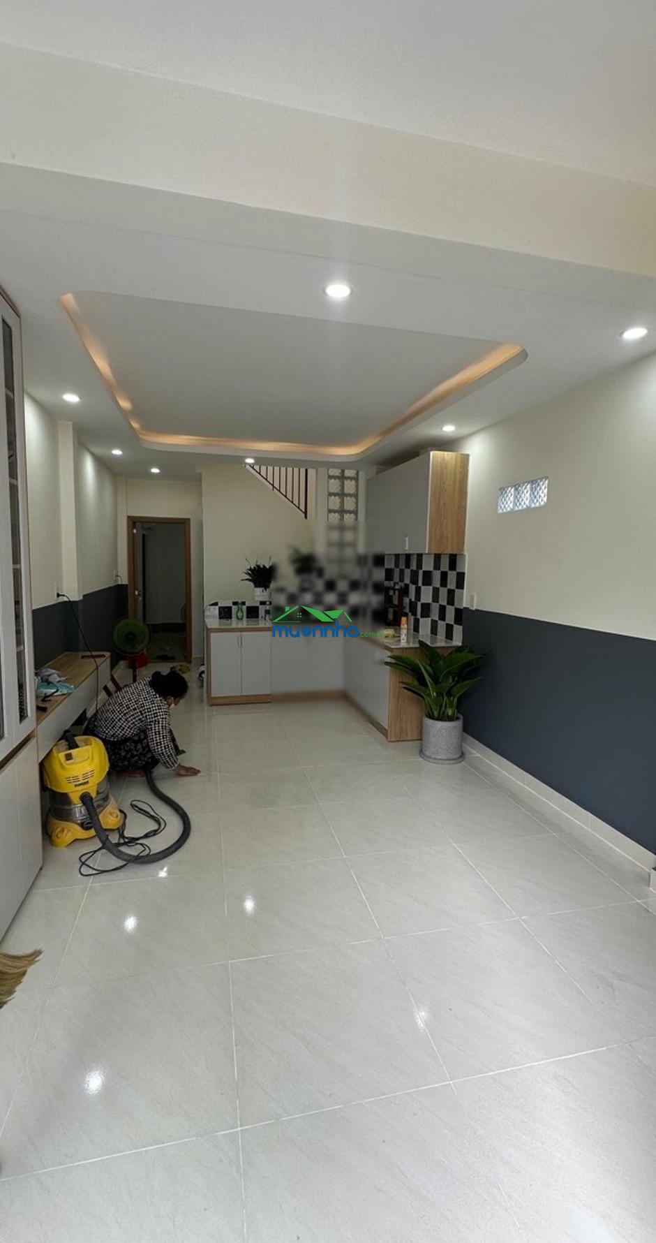 Nhà nguyễn văn công 1/, sát sân bay, đối diện bv 175 - 42m2 chỉ 5,6 tỷ nhỉnh - 3