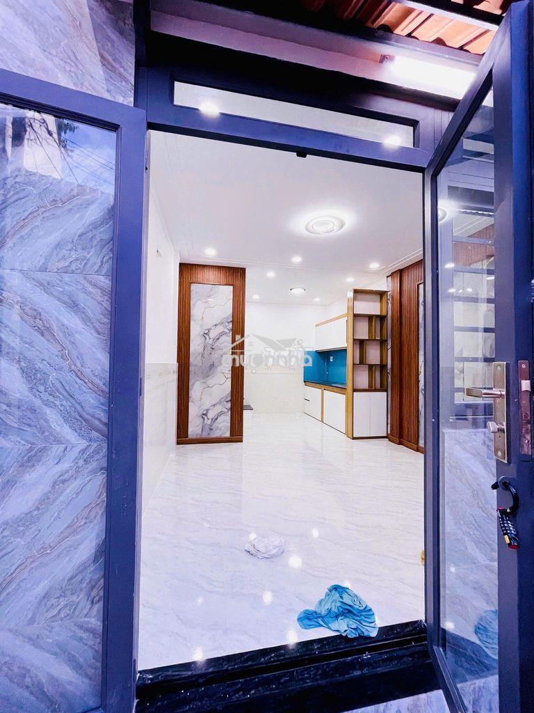 2pn 2wc. nhà 28m2 thổ cư đường tô ký, ngay cv quang trung. giá 1,38 tỷ